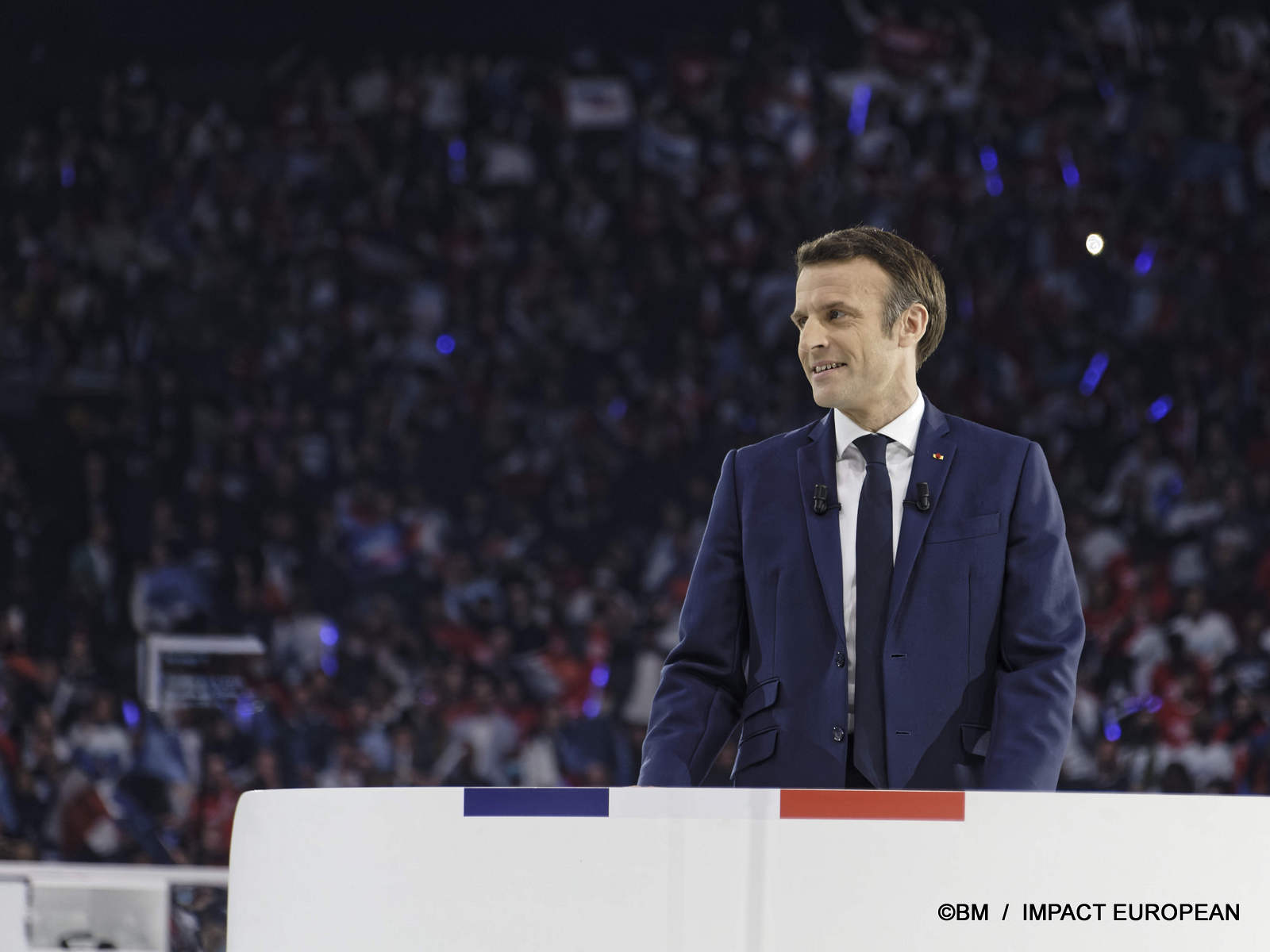 Pack Photos Meeting Emmanuel Macron – Paris La Défense Arena (5 Photos) 1 Pack Photos Meeting Emmanuel Macron – Paris La Défense Arena (5 Photos)