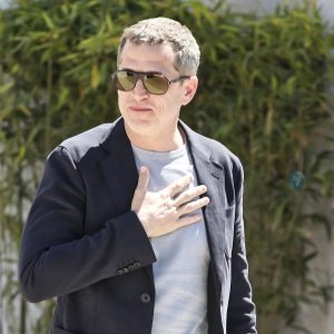 « Karma » : Guillaume Canet, Marion Cotillard et l’équipe du film à leur arrivée au Festival de Cannes 2026