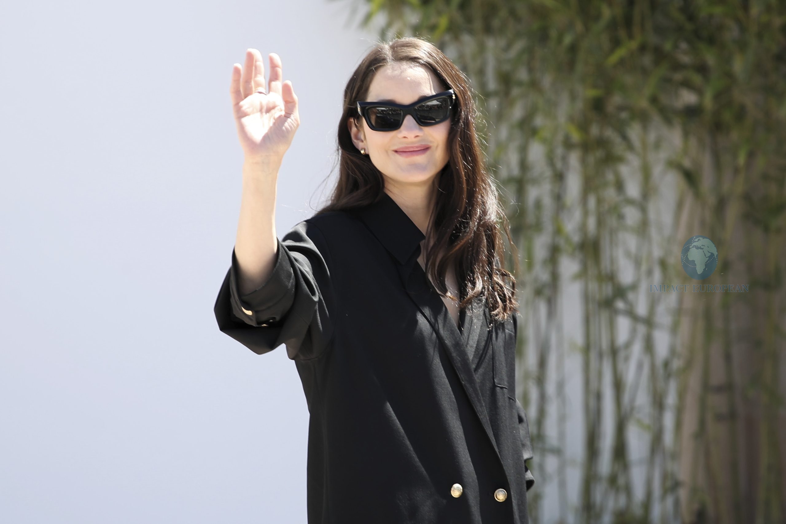 « Karma » : Guillaume Canet, Marion Cotillard et l’équipe du film à leur arrivée au Festival de Cannes 2026 8 « Karma » : Guillaume Canet, Marion Cotillard et l’équipe du film à leur arrivée au Festival de Cannes 2026 - Image 8