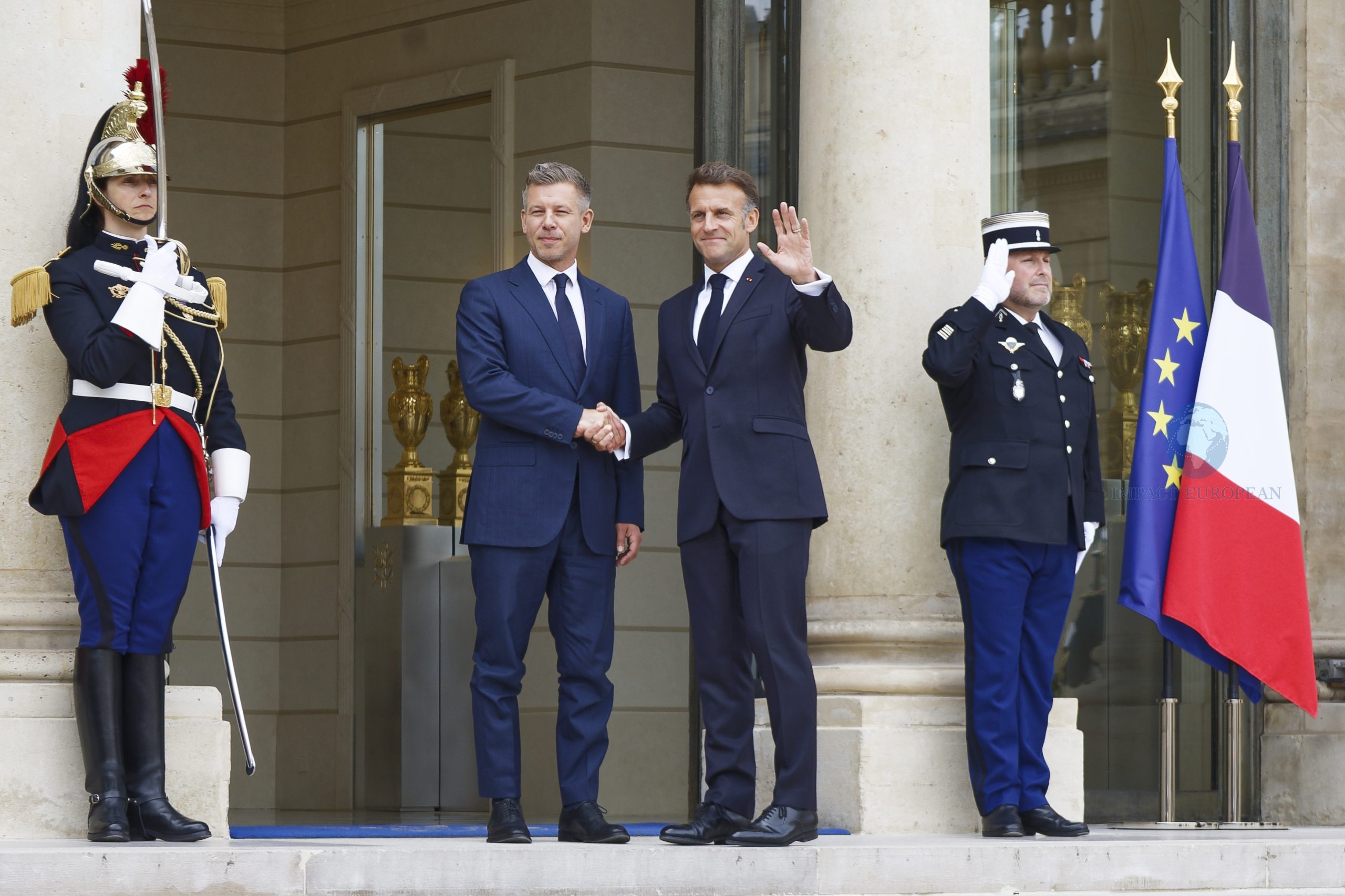 IMG 9758Peter Magyar et Macron
